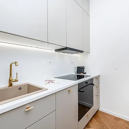 Rudi Gare Perrache Ckeck In H24 Wifi Lyon